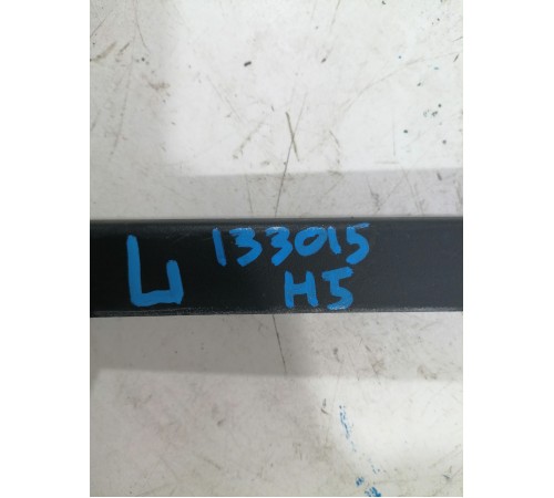 Молдинг лобового стекла левый