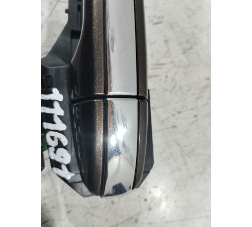 Ручка двери (задняя правая внешняя)