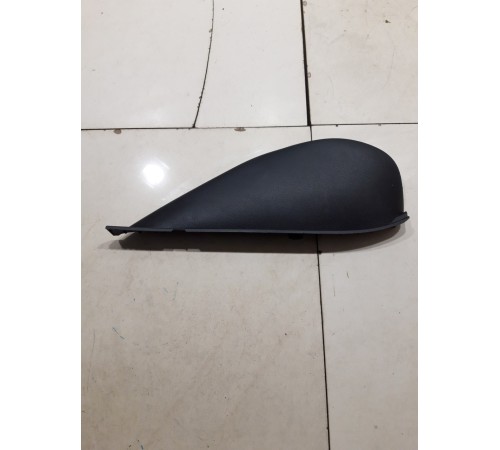 Накладка торпедо боковая(правая)