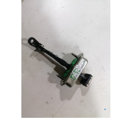 Ограничитель двери передний правый