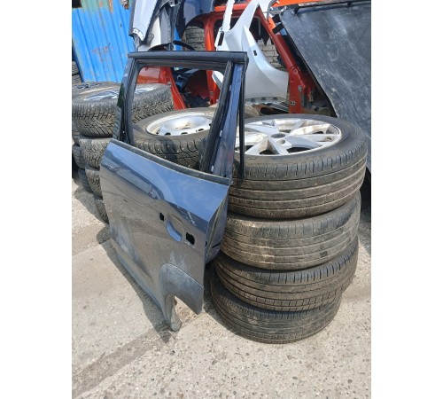 Дверь задняя левая