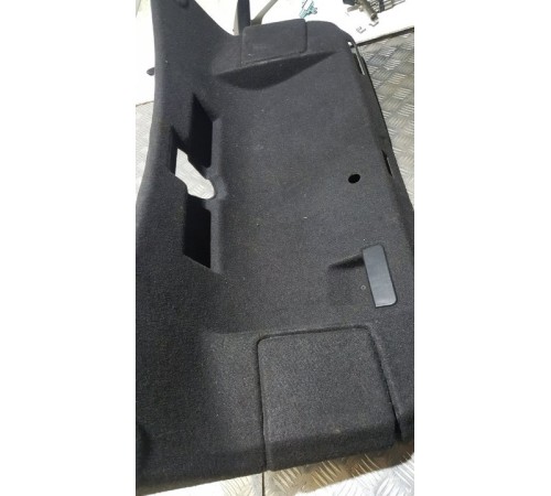 Обшивка багажника