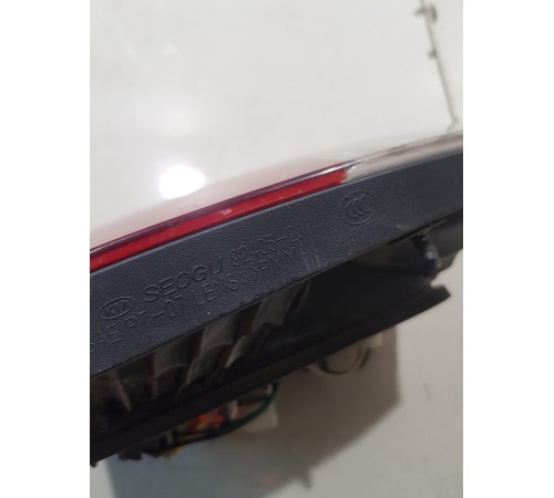 Фонарь крышки багажника левый