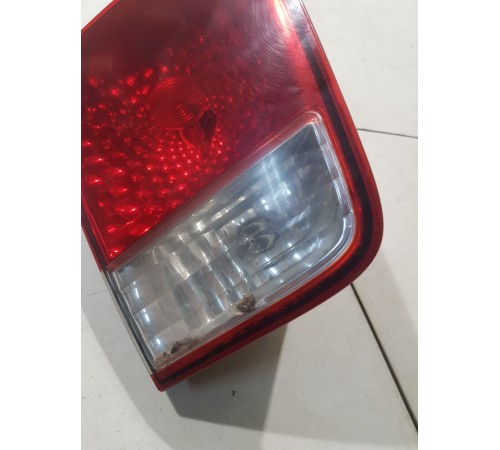 Фонарь крышки багажника левый