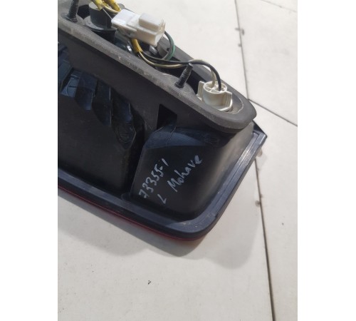 Фонарь крышки багажника левый