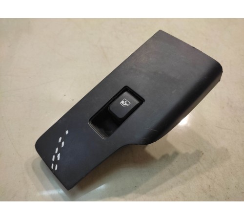 Кнопка стеклоподъемника (задняя, правая)