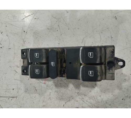 Блок управления стеклоподъемниками передний левый