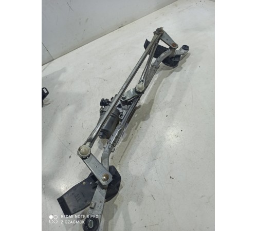 Трапеция стеклоочистителей в сборе