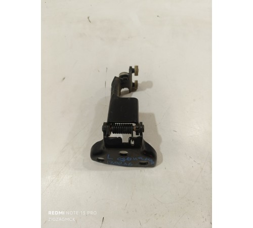 Направляющий ролик левой сдвижной двери