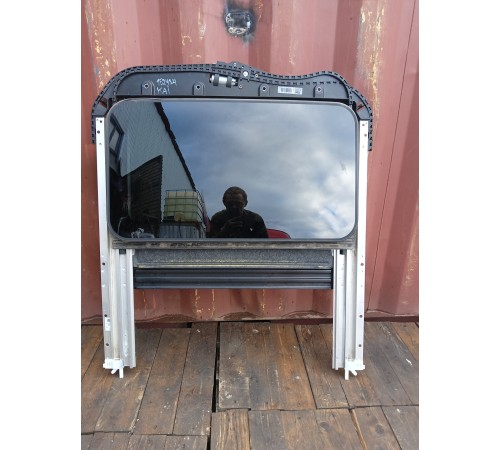 Люк крыши электрический (панорама) в сборе