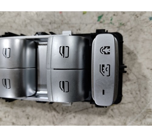 Блок управления стеклоподъемниками передний левый