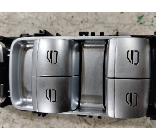 Блок управления стеклоподъемниками передний левый