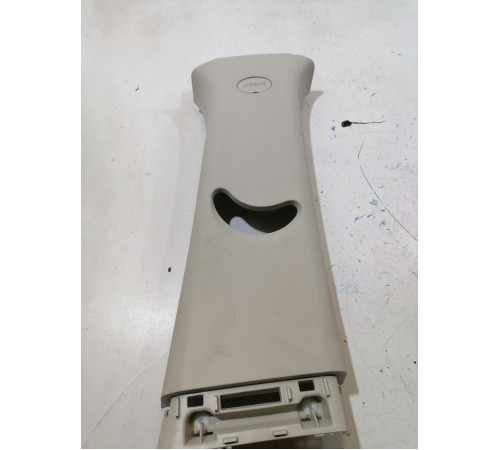 Обшивка центральной стойки левая верхняя