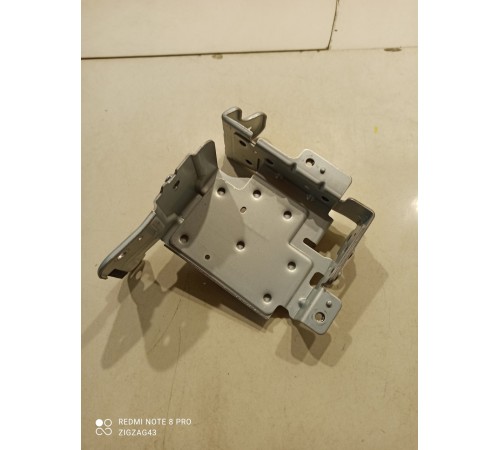 Кронштейн салона