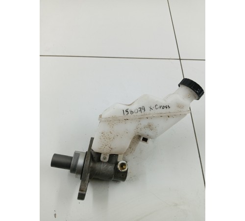 Главный тормозной цилиндр с бачком