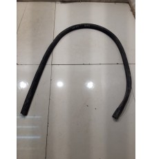 Уплотнитель капота