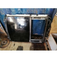 Люк в сборе