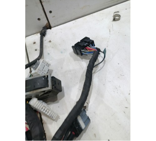 Электропроводка подкапотная с монтажным блоком