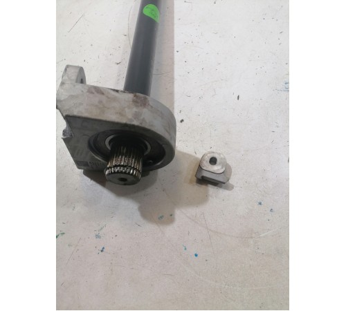 Промежуточный вал передний правый