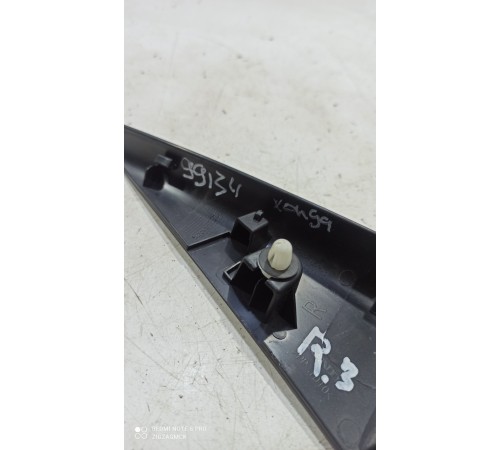 Накладка (угол) двери задняя правая