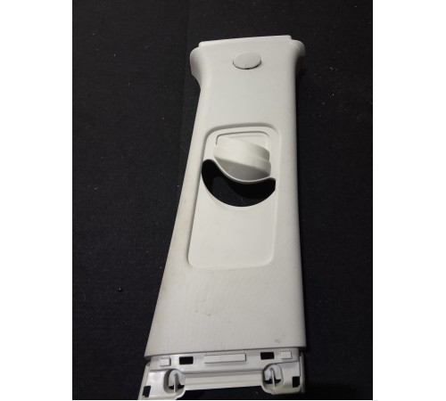 Накладка стойки средняя правая верхняя