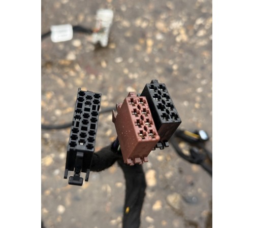 Электропроводка под торпедо