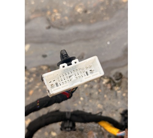 Электропроводка под торпедо