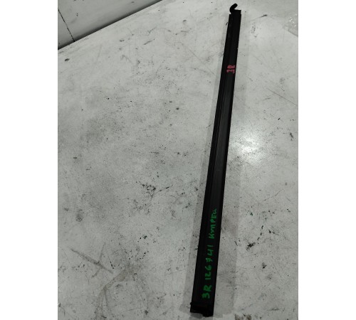 Уплотнитель стекла задний правый внутренний