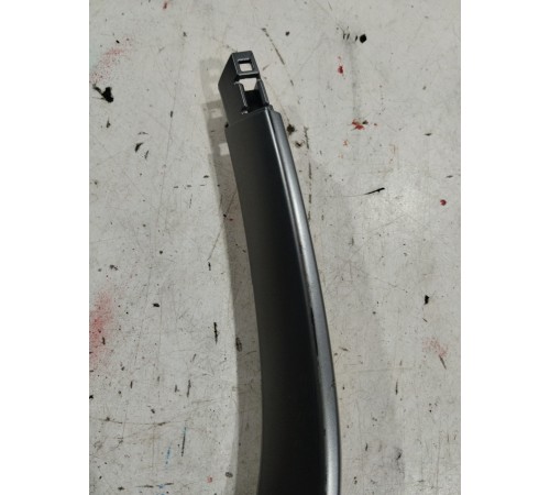 Накладка (молдинг) кузова