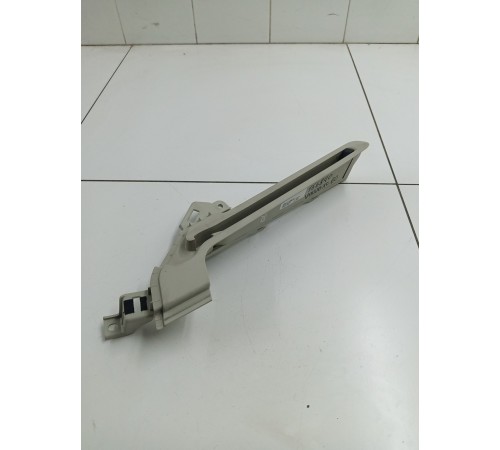 Кронштейн полки багажника правый