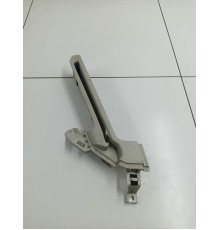 Кронштейн полки багажника правый