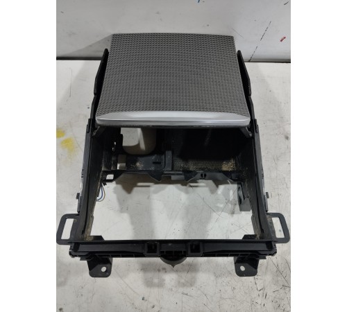 Ящик центральной консоли