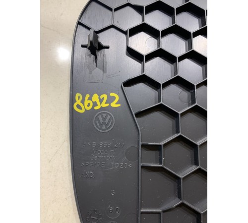 Накладка торпедо(левая)