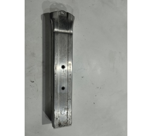 Кронштейн(крепление) Усилителя переднего бампера верхний