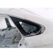 Глухое стекло заднее левое