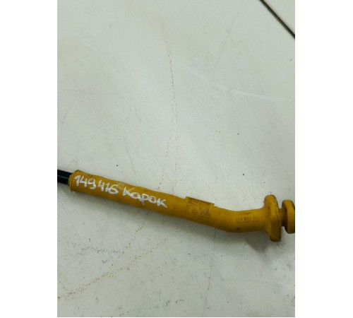 Держатель капота