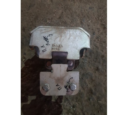 Опора двигателя передняя левая