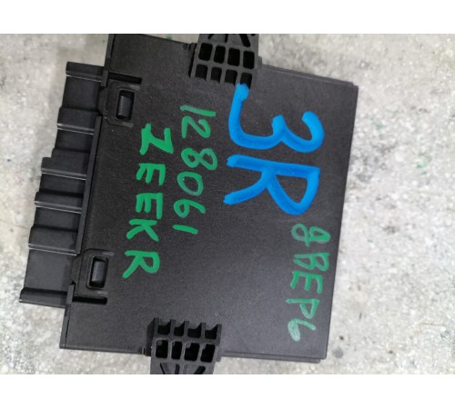 Блок двери задний правый