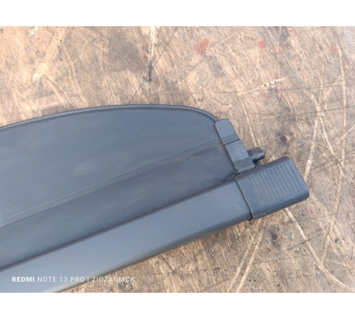 Шторка багажника