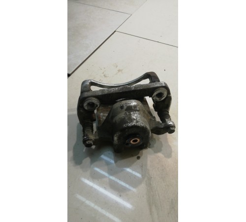 Суппорт передний левый