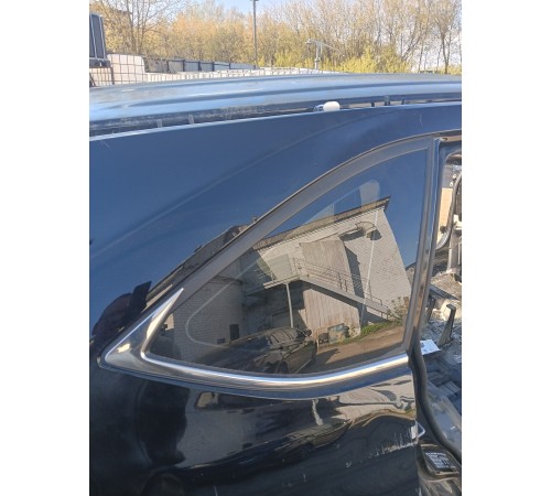 Глухое стекло заднее правое