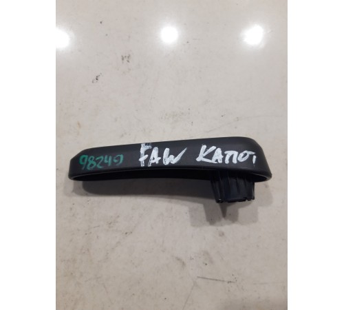 Ручка открывания капота