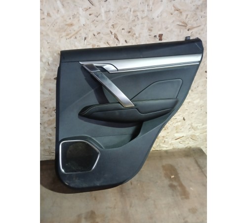 Обшивка двери задняя правая