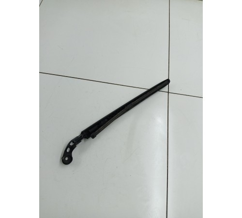 Поводок стеклоочистителя задний