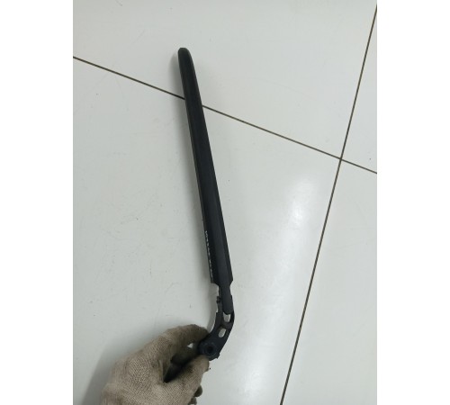 Поводок стеклоочистителя задний