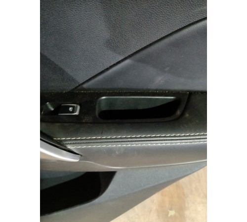 Обшивка двери задняя правая