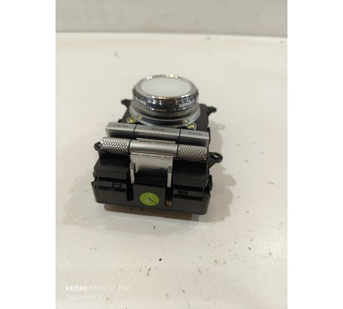 Блок управления магнитолой, навигацией