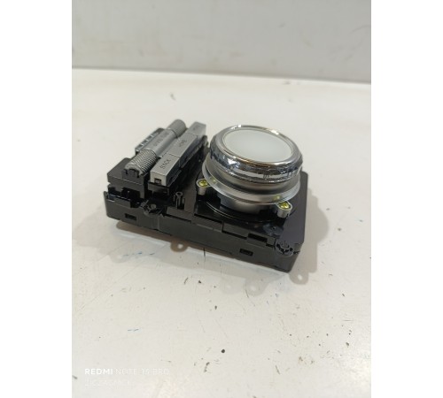 Блок управления магнитолой, навигацией