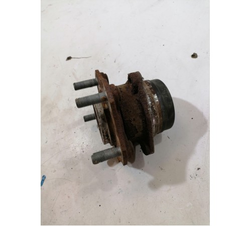 Ступица задняя левая