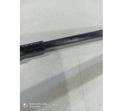 Поводок стеклоочистителя(левый)